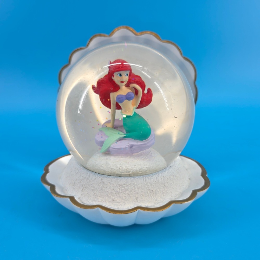 Hallmark Disney Princess Ariel The Little Mermaid Shell Snow Water Globe KID1558